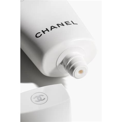 chanel le blanc foam cleanser ingredients|chanel le blanc cleanser.